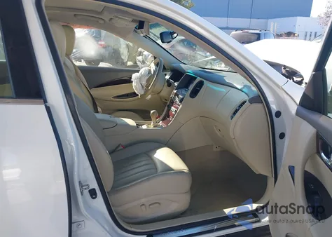 2011 Infiniti Ex35 Journey z USA, uszkodzony, nr VIN JN1AJ0HP6BM800092